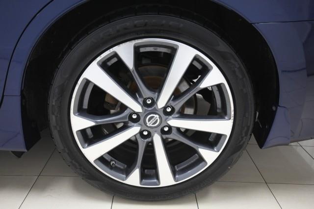 Used Nissan Altima 2.5 SR w/ rearCam 2016 | Car Revolution. Maple Shade, New Jersey Used Nissan Altima 2.5 SR w/ rearCam 2016 | Car Revolution. Maple Shade, New Jersey