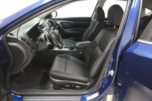 Used Nissan Altima 2.5 SR w/ rearCam 2016 | Car Revolution. Maple Shade, New Jersey Used Nissan Altima 2.5 SR w/ rearCam 2016 | Car Revolution. Maple Shade, New Jersey