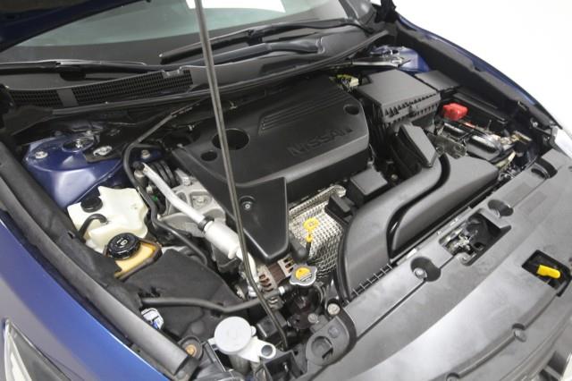 Used Nissan Altima 2.5 SR w/ rearCam 2016 | Car Revolution. Maple Shade, New Jersey Used Nissan Altima 2.5 SR w/ rearCam 2016 | Car Revolution. Maple Shade, New Jersey