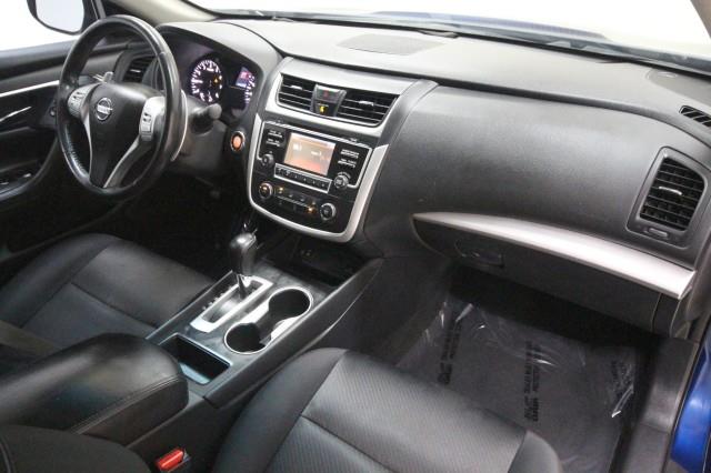 Used Nissan Altima 2.5 SR w/ rearCam 2016 | Car Revolution. Maple Shade, New Jersey Used Nissan Altima 2.5 SR w/ rearCam 2016 | Car Revolution. Maple Shade, New Jersey