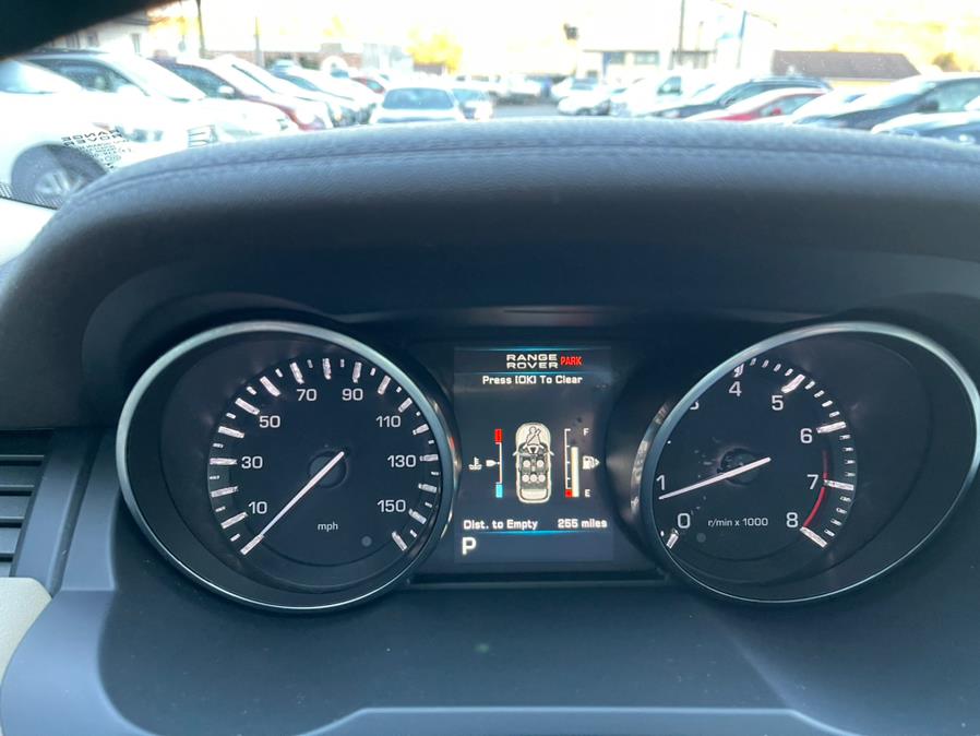 Used Land Rover Range Rover Evoque 5dr HB Pure Premium 2013 | Auto Match LLC. Waterbury, Connecticut Used Land Rover Range Rover Evoque 5dr HB Pure Premium 2013 | Auto Match LLC. Waterbury, Connecticut