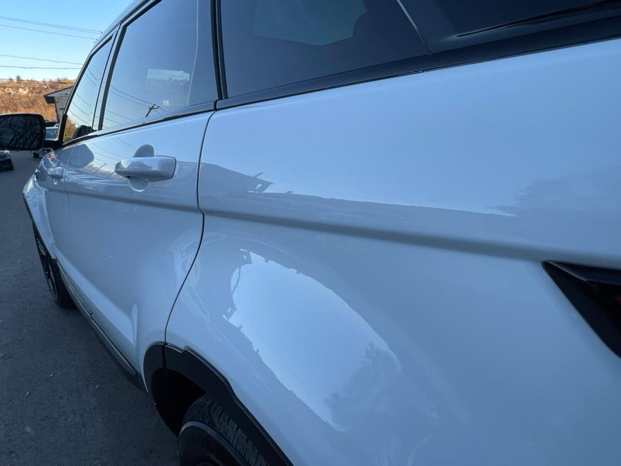 Used Land Rover Range Rover Evoque 5dr HB Pure Premium 2013 | Auto Match LLC. Waterbury, Connecticut Used Land Rover Range Rover Evoque 5dr HB Pure Premium 2013 | Auto Match LLC. Waterbury, Connecticut