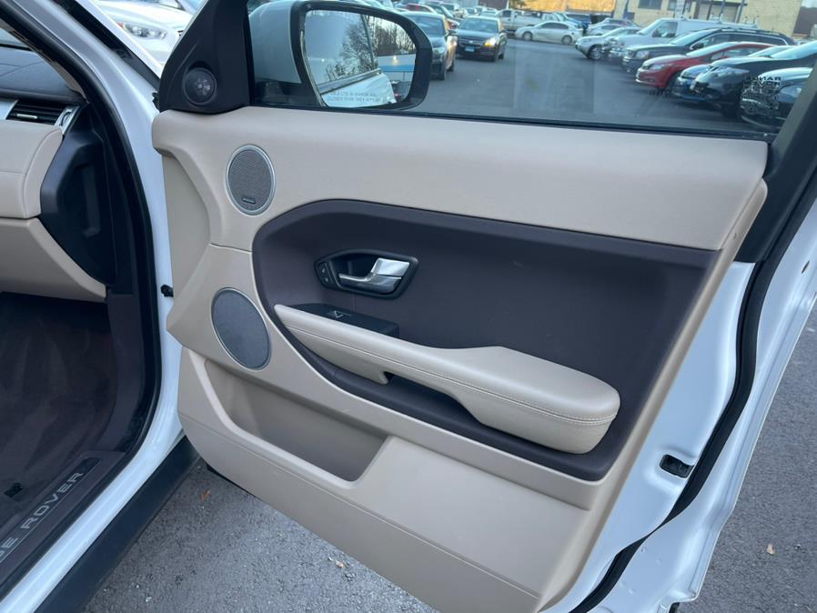 Used Land Rover Range Rover Evoque 5dr HB Pure Premium 2013 | Auto Match LLC. Waterbury, Connecticut Used Land Rover Range Rover Evoque 5dr HB Pure Premium 2013 | Auto Match LLC. Waterbury, Connecticut