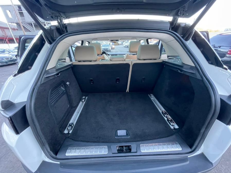 Used Land Rover Range Rover Evoque 5dr HB Pure Premium 2013 | Auto Match LLC. Waterbury, Connecticut Used Land Rover Range Rover Evoque 5dr HB Pure Premium 2013 | Auto Match LLC. Waterbury, Connecticut