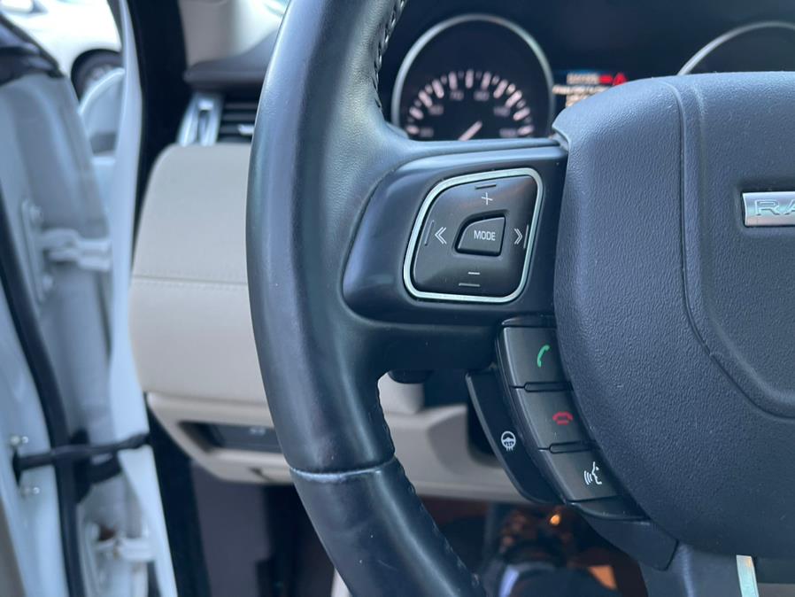Used Land Rover Range Rover Evoque 5dr HB Pure Premium 2013 | Auto Match LLC. Waterbury, Connecticut Used Land Rover Range Rover Evoque 5dr HB Pure Premium 2013 | Auto Match LLC. Waterbury, Connecticut