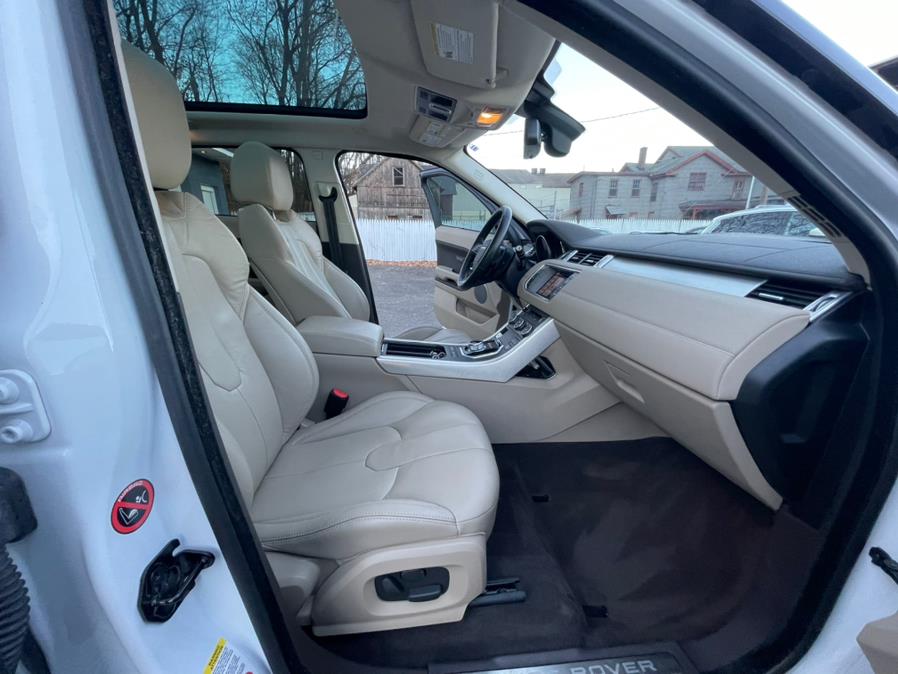 Used Land Rover Range Rover Evoque 5dr HB Pure Premium 2013 | Auto Match LLC. Waterbury, Connecticut Used Land Rover Range Rover Evoque 5dr HB Pure Premium 2013 | Auto Match LLC. Waterbury, Connecticut