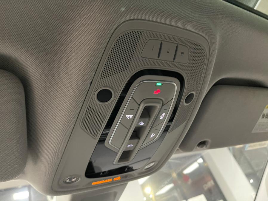2018 Audi Q7 2.0 TFSI Premium Plus, available for sale in Inwood, New York | 5 Towns Drive. Inwood, New York 2018 Audi Q7 2.0 TFSI Premium Plus, available for sale in Inwood, New York | 5 Towns Drive. Inwood, New York