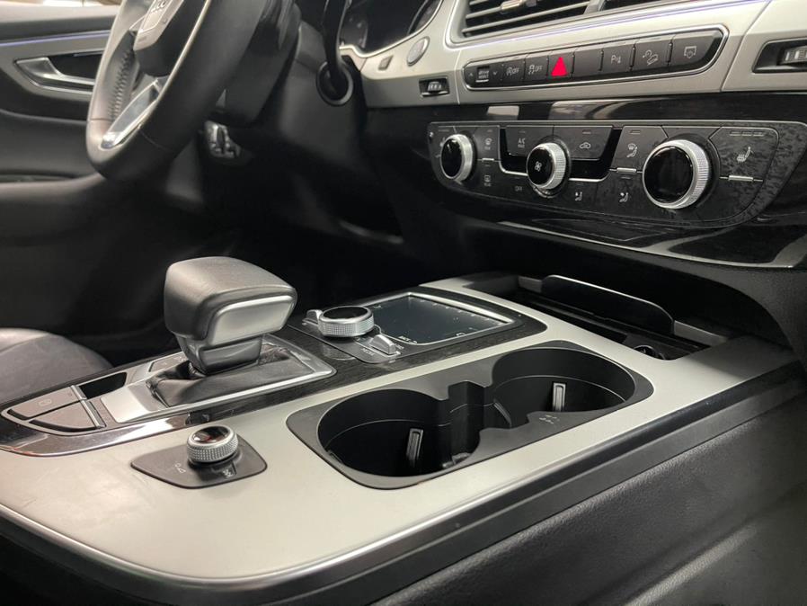 2018 Audi Q7 2.0 TFSI Premium Plus, available for sale in Inwood, New York | 5 Towns Drive. Inwood, New York 2018 Audi Q7 2.0 TFSI Premium Plus, available for sale in Inwood, New York | 5 Towns Drive. Inwood, New York