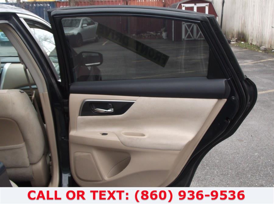 Used Nissan Altima 4dr Sdn I4 2.5 S 2013 | Lee Motors Sales Inc. Hartford, Connecticut Used Nissan Altima 4dr Sdn I4 2.5 S 2013 | Lee Motors Sales Inc. Hartford, Connecticut