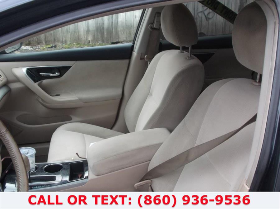 Used Nissan Altima 4dr Sdn I4 2.5 S 2013 | Lee Motors Sales Inc. Hartford, Connecticut Used Nissan Altima 4dr Sdn I4 2.5 S 2013 | Lee Motors Sales Inc. Hartford, Connecticut
