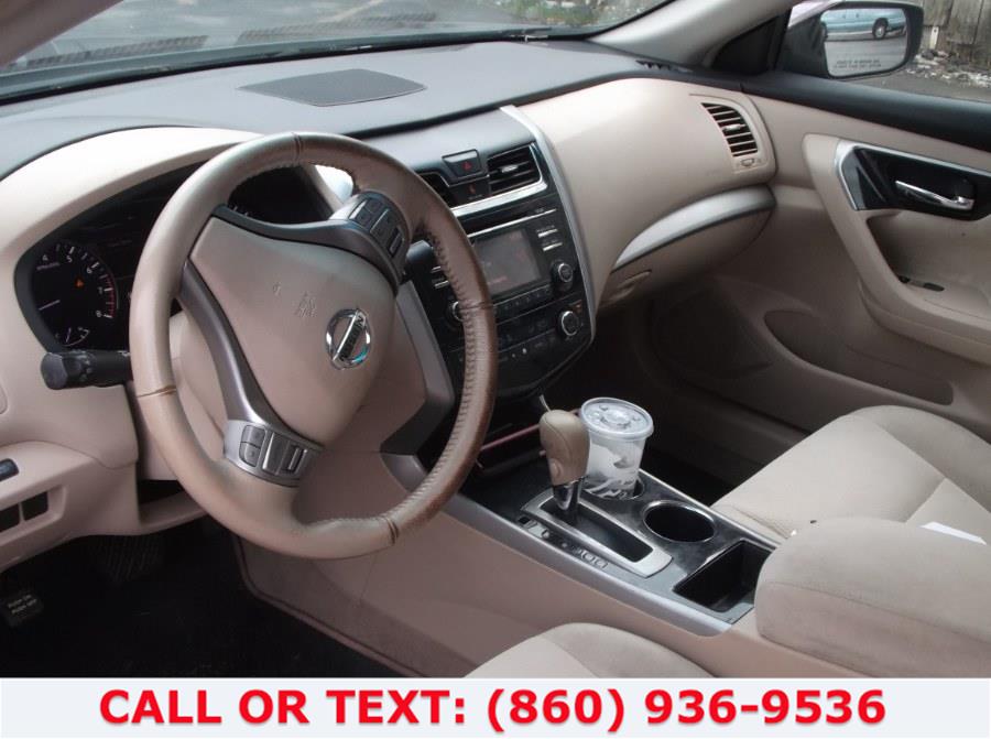 Used Nissan Altima 4dr Sdn I4 2.5 S 2013 | Lee Motors Sales Inc. Hartford, Connecticut Used Nissan Altima 4dr Sdn I4 2.5 S 2013 | Lee Motors Sales Inc. Hartford, Connecticut