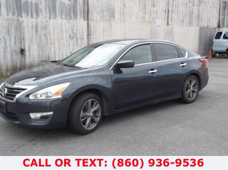Used Nissan Altima 4dr Sdn I4 2.5 S 2013 | Lee Motors Sales Inc. Hartford, Connecticut Used Nissan Altima 4dr Sdn I4 2.5 S 2013 | Lee Motors Sales Inc. Hartford, Connecticut