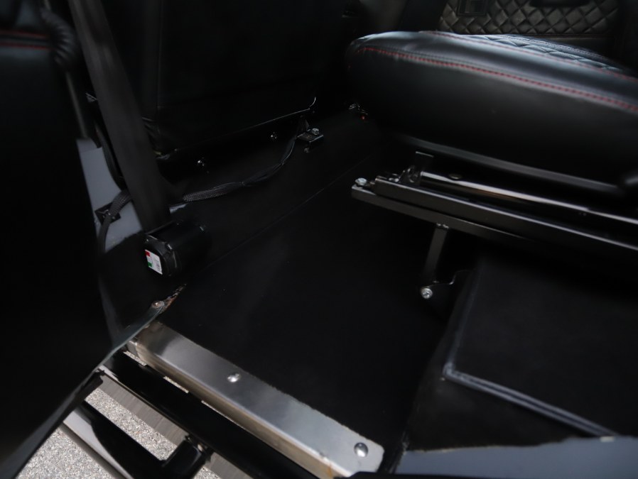 1987 Land Rover Defender 110, available for sale in North Salem, New York | Meccanic Shop North Inc. North Salem, New York 1987 Land Rover Defender 110, available for sale in North Salem, New York | Meccanic Shop North Inc. North Salem, New York
