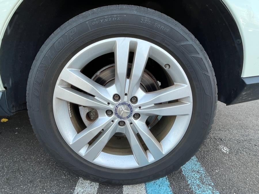2013 Mercedes-Benz M-Class 4MATIC 4dr ML350, available for sale in Rosedale, New York | Sunrise Auto Sales. Rosedale, New York 2013 Mercedes-Benz M-Class 4MATIC 4dr ML350, available for sale in Rosedale, New York | Sunrise Auto Sales. Rosedale, New York