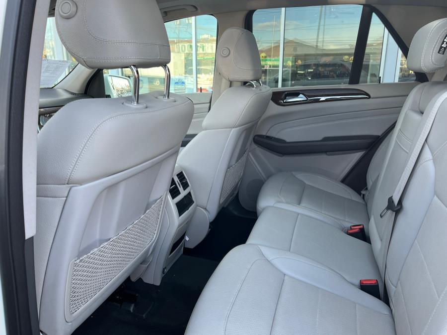 2013 Mercedes-Benz M-Class 4MATIC 4dr ML350, available for sale in Rosedale, New York | Sunrise Auto Sales. Rosedale, New York 2013 Mercedes-Benz M-Class 4MATIC 4dr ML350, available for sale in Rosedale, New York | Sunrise Auto Sales. Rosedale, New York