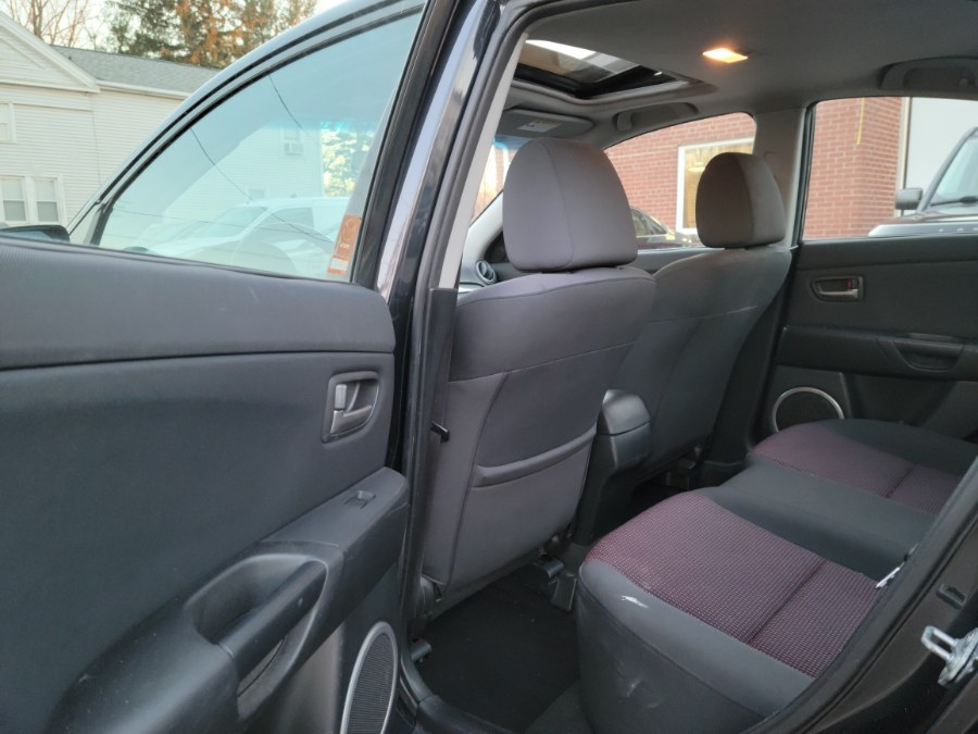 2005 Mazda Mazda3 2.3 4dr Sedan 5 Speed Manual, available for sale in East Windsor, Connecticut | Toro Auto. East Windsor, Connecticut 2005 Mazda Mazda3 2.3 4dr Sedan 5 Speed Manual, available for sale in East Windsor, Connecticut | Toro Auto. East Windsor, Connecticut