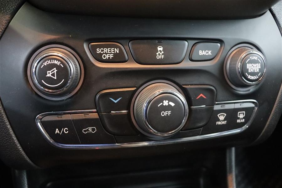 2017 Jeep Cherokee LATITUDE, available for sale in Paterson, New Jersey | Fast Track Motors. Paterson, New Jersey 2017 Jeep Cherokee LATITUDE, available for sale in Paterson, New Jersey | Fast Track Motors. Paterson, New Jersey