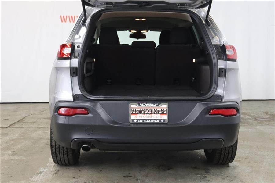 2017 Jeep Cherokee LATITUDE, available for sale in Paterson, New Jersey | Fast Track Motors. Paterson, New Jersey 2017 Jeep Cherokee LATITUDE, available for sale in Paterson, New Jersey | Fast Track Motors. Paterson, New Jersey