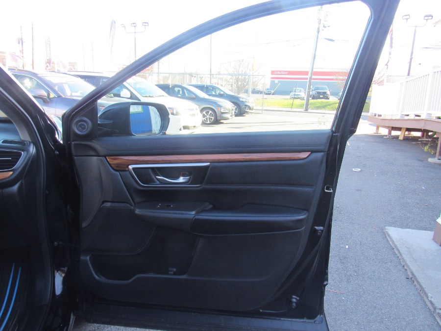 Used Honda CR-V Touring AWD 2018 | NJ Used Cars Center. Irvington, New Jersey Used Honda CR-V Touring AWD 2018 | NJ Used Cars Center. Irvington, New Jersey