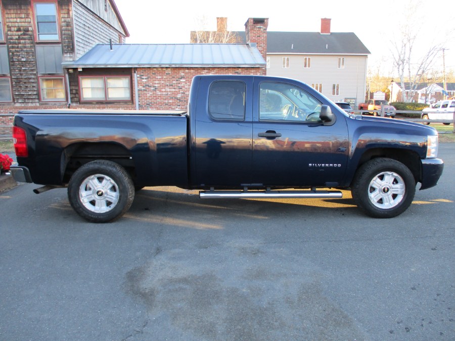 2011 Chevrolet Silverado 1500 4WD Ext Cab 143.5" LT, available for sale in Suffield, Connecticut | Suffield Auto LLC. Suffield, Connecticut 2011 Chevrolet Silverado 1500 4WD Ext Cab 143.5" LT, available for sale in Suffield, Connecticut | Suffield Auto LLC. Suffield, Connecticut