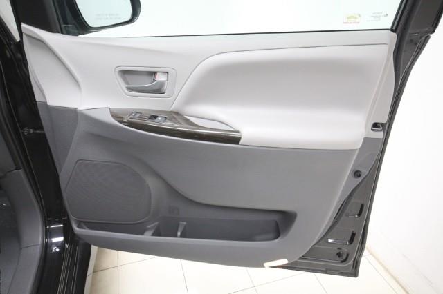 Used Toyota Sienna XLE Premium w/ rearCam 2020 | Car Revolution. Maple Shade, New Jersey Used Toyota Sienna XLE Premium w/ rearCam 2020 | Car Revolution. Maple Shade, New Jersey