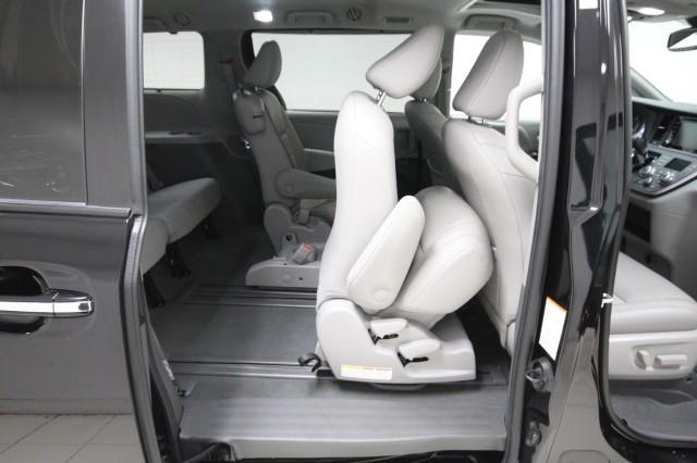 Used Toyota Sienna XLE Premium w/ rearCam 2020 | Car Revolution. Maple Shade, New Jersey Used Toyota Sienna XLE Premium w/ rearCam 2020 | Car Revolution. Maple Shade, New Jersey