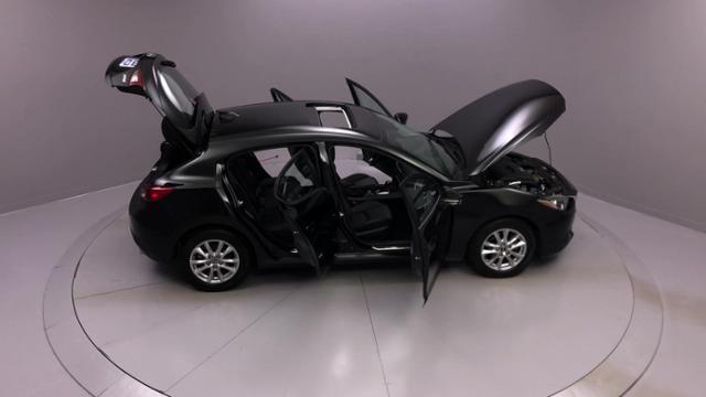 2014 Mazda Mazda3 5dr HB Auto i Grand Touring, available for sale in Naugatuck, Connecticut | J&M Automotive Sls&Svc LLC. Naugatuck, Connecticut 2014 Mazda Mazda3 5dr HB Auto i Grand Touring, available for sale in Naugatuck, Connecticut | J&M Automotive Sls&Svc LLC. Naugatuck, Connecticut