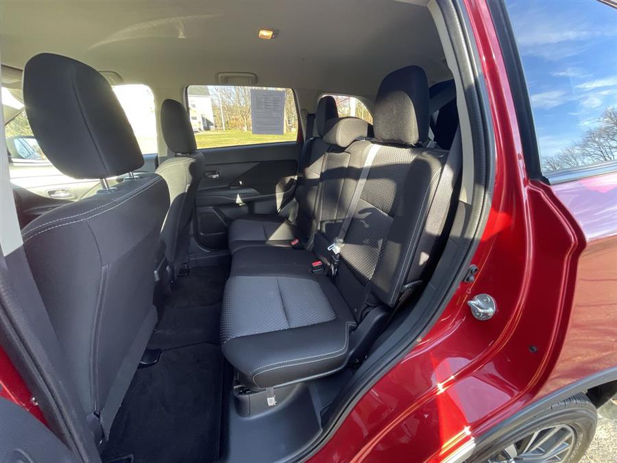 2016 Mitsubishi Outlander AWC 4dr SE, available for sale in Stratford, Connecticut | Wiz Leasing Inc. Stratford, Connecticut 2016 Mitsubishi Outlander AWC 4dr SE, available for sale in Stratford, Connecticut | Wiz Leasing Inc. Stratford, Connecticut