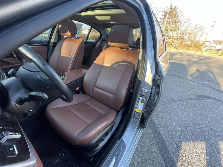 2012 BMW 5 Series 4dr Sdn 535i xDrive AWD, available for sale in Stratford, Connecticut | Wiz Leasing Inc. Stratford, Connecticut 2012 BMW 5 Series 4dr Sdn 535i xDrive AWD, available for sale in Stratford, Connecticut | Wiz Leasing Inc. Stratford, Connecticut