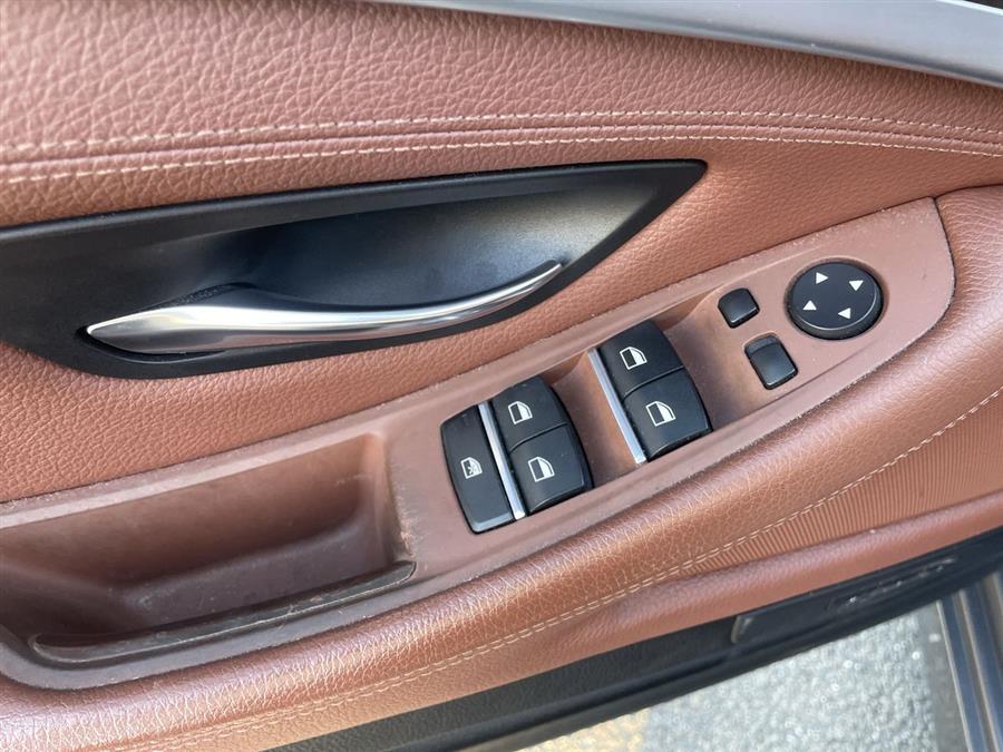 2012 BMW 5 Series 4dr Sdn 535i xDrive AWD, available for sale in Stratford, Connecticut | Wiz Leasing Inc. Stratford, Connecticut 2012 BMW 5 Series 4dr Sdn 535i xDrive AWD, available for sale in Stratford, Connecticut | Wiz Leasing Inc. Stratford, Connecticut