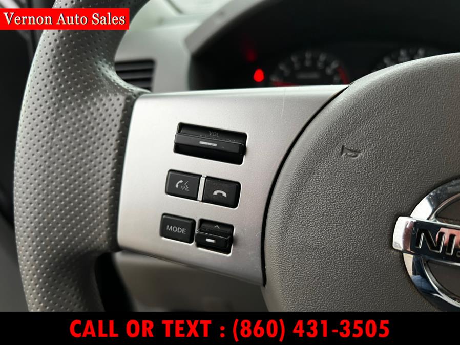 2015 Nissan Frontier 4WD Crew Cab Auto SV, available for sale in Manchester, Connecticut | Vernon Auto Sale & Service. Manchester, Connecticut 2015 Nissan Frontier 4WD Crew Cab Auto SV, available for sale in Manchester, Connecticut | Vernon Auto Sale & Service. Manchester, Connecticut