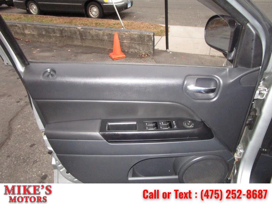 Used Jeep Compass 4WD 4dr Latitude 2011 | Mike's Motors LLC. Stratford, Connecticut Used Jeep Compass 4WD 4dr Latitude 2011 | Mike's Motors LLC. Stratford, Connecticut