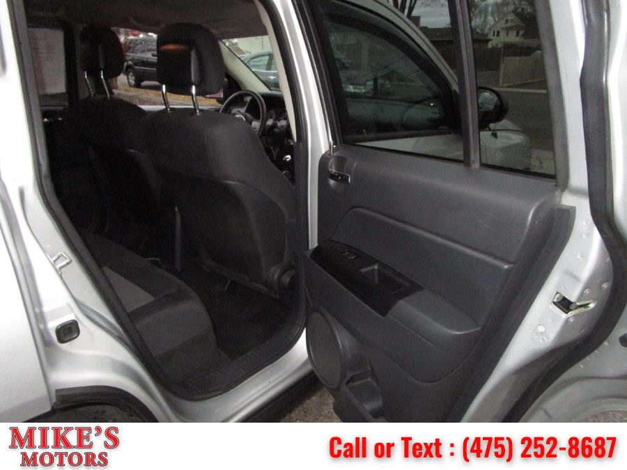 Used Jeep Compass 4WD 4dr Latitude 2011 | Mike's Motors LLC. Stratford, Connecticut Used Jeep Compass 4WD 4dr Latitude 2011 | Mike's Motors LLC. Stratford, Connecticut