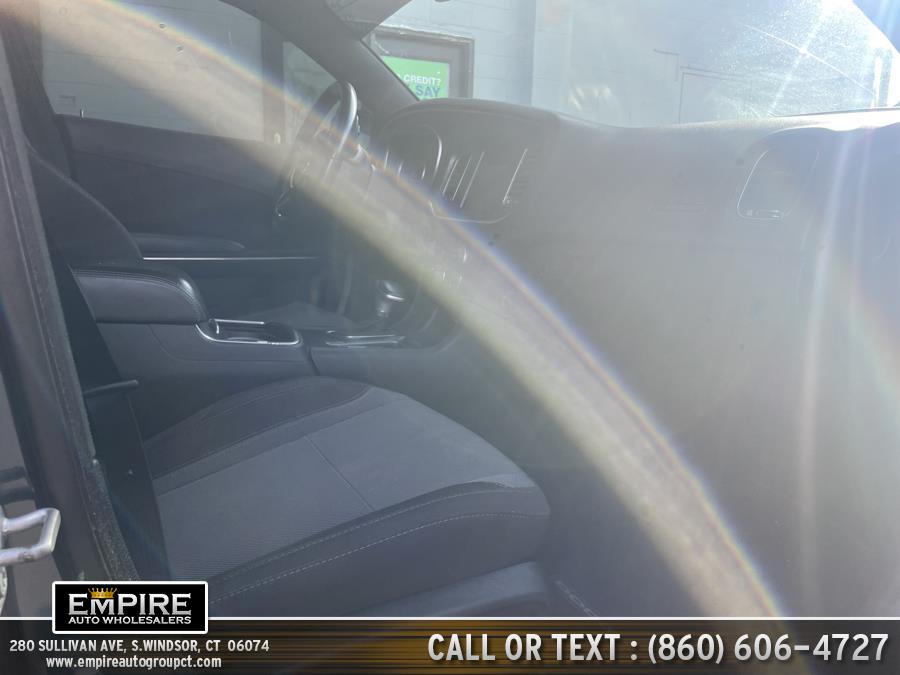 Used Dodge Charger 4dr Sdn R/T RWD 2016 | Empire Auto Wholesalers. S.Windsor, Connecticut Used Dodge Charger 4dr Sdn R/T RWD 2016 | Empire Auto Wholesalers. S.Windsor, Connecticut