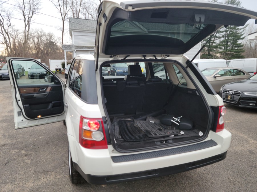 2008 Land Rover Range Rover Sport 4WD 4dr HSE, available for sale in East Windsor, Connecticut | Toro Auto. East Windsor, Connecticut 2008 Land Rover Range Rover Sport 4WD 4dr HSE, available for sale in East Windsor, Connecticut | Toro Auto. East Windsor, Connecticut