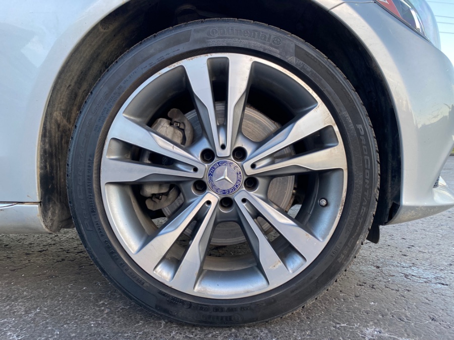 Used Mercedes-Benz C-Class 4dr Sdn C 300 Luxury 4MATIC 2015 | Marsh Auto Sales LLC. Ortonville, Michigan Used Mercedes-Benz C-Class 4dr Sdn C 300 Luxury 4MATIC 2015 | Marsh Auto Sales LLC. Ortonville, Michigan