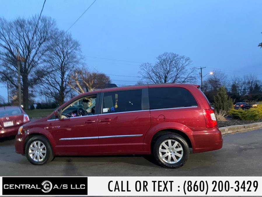 2015 Chrysler Town & Country 4dr Wgn Touring, available for sale in East Windsor, Connecticut | Central A/S LLC. East Windsor, Connecticut 2015 Chrysler Town & Country 4dr Wgn Touring, available for sale in East Windsor, Connecticut | Central A/S LLC. East Windsor, Connecticut