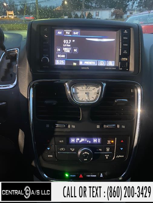 2015 Chrysler Town & Country 4dr Wgn Touring, available for sale in East Windsor, Connecticut | Central A/S LLC. East Windsor, Connecticut 2015 Chrysler Town & Country 4dr Wgn Touring, available for sale in East Windsor, Connecticut | Central A/S LLC. East Windsor, Connecticut