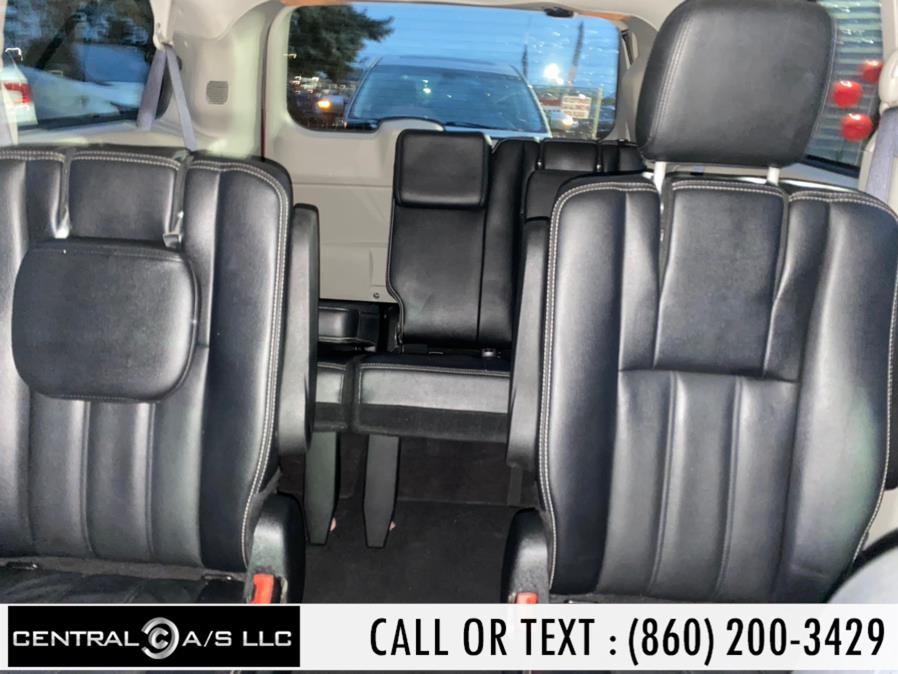 2015 Chrysler Town & Country 4dr Wgn Touring, available for sale in East Windsor, Connecticut | Central A/S LLC. East Windsor, Connecticut 2015 Chrysler Town & Country 4dr Wgn Touring, available for sale in East Windsor, Connecticut | Central A/S LLC. East Windsor, Connecticut