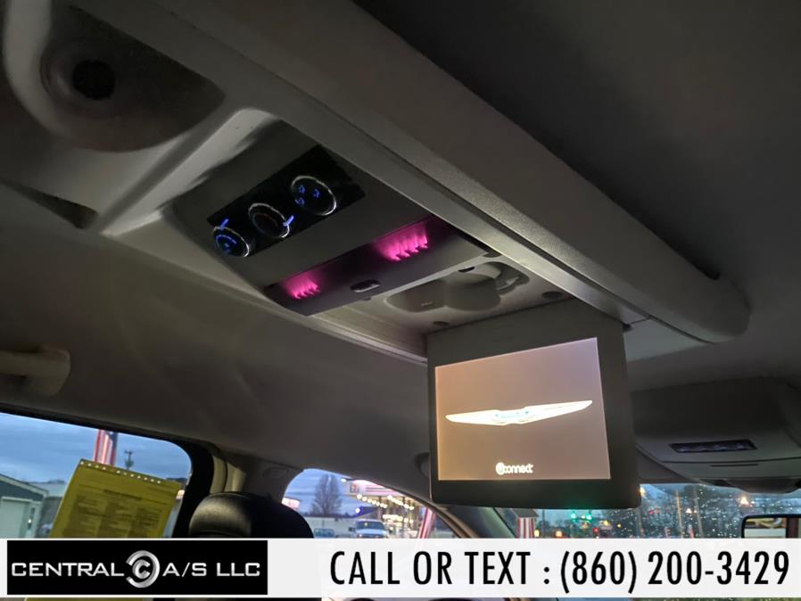 2015 Chrysler Town & Country 4dr Wgn Touring, available for sale in East Windsor, Connecticut | Central A/S LLC. East Windsor, Connecticut 2015 Chrysler Town & Country 4dr Wgn Touring, available for sale in East Windsor, Connecticut | Central A/S LLC. East Windsor, Connecticut