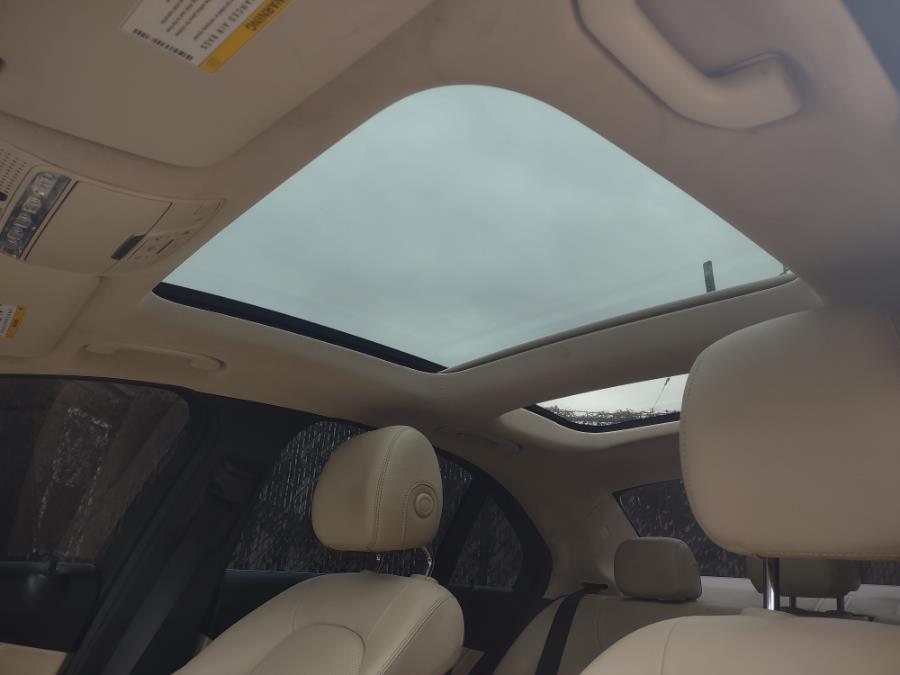 Used Mercedes-Benz C-Class 4dr Sdn C 300 RWD 2015 | Champion Used Auto Sales 2. Newark , New Jersey Used Mercedes-Benz C-Class 4dr Sdn C 300 RWD 2015 | Champion Used Auto Sales 2. Newark , New Jersey
