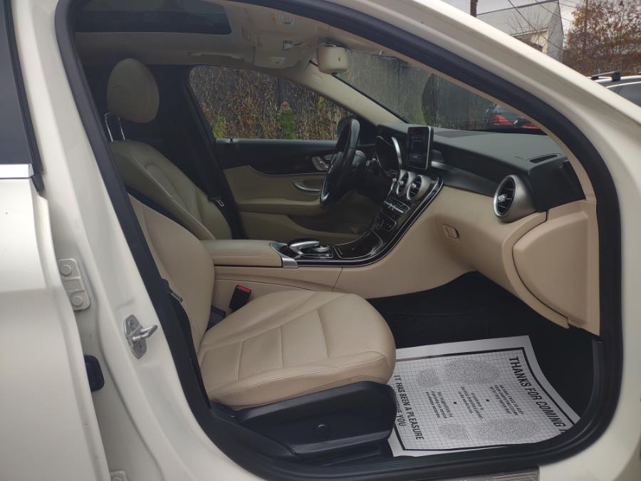 Used Mercedes-Benz C-Class 4dr Sdn C 300 RWD 2015 | Champion Used Auto Sales 2. Newark , New Jersey Used Mercedes-Benz C-Class 4dr Sdn C 300 RWD 2015 | Champion Used Auto Sales 2. Newark , New Jersey