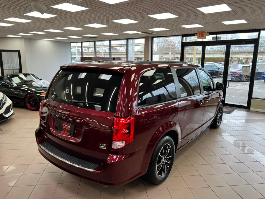 Used Dodge Grand Caravan GT Wagon 2018 | Power Motors East. Massapequa Park, New York Used Dodge Grand Caravan GT Wagon 2018 | Power Motors East. Massapequa Park, New York
