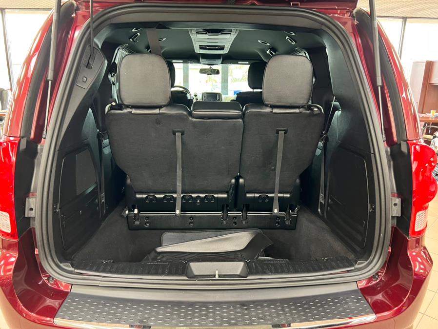 Used Dodge Grand Caravan GT Wagon 2018 | Power Motors East. Massapequa Park, New York Used Dodge Grand Caravan GT Wagon 2018 | Power Motors East. Massapequa Park, New York