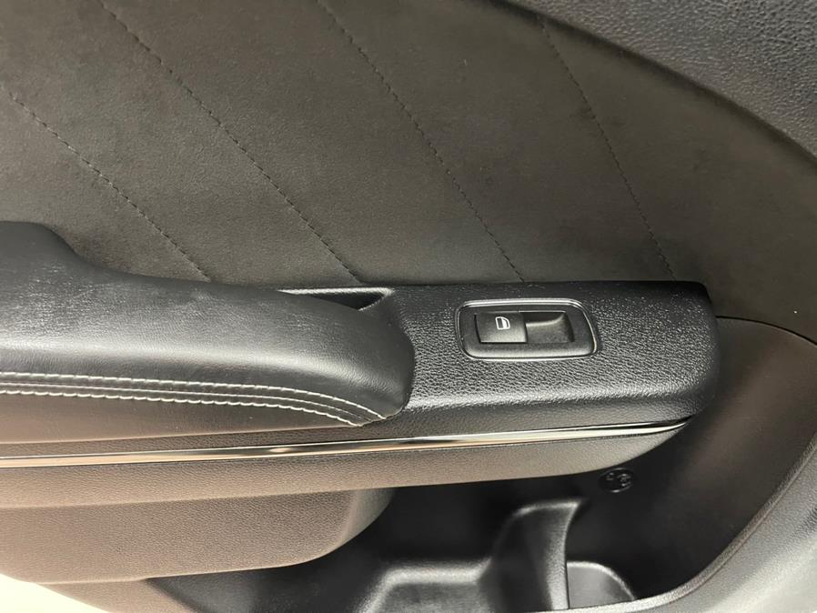 Used Dodge Charger 4dr Sdn SRT Hellcat RWD 2015 | Power Motors East. Massapequa Park, New York Used Dodge Charger 4dr Sdn SRT Hellcat RWD 2015 | Power Motors East. Massapequa Park, New York