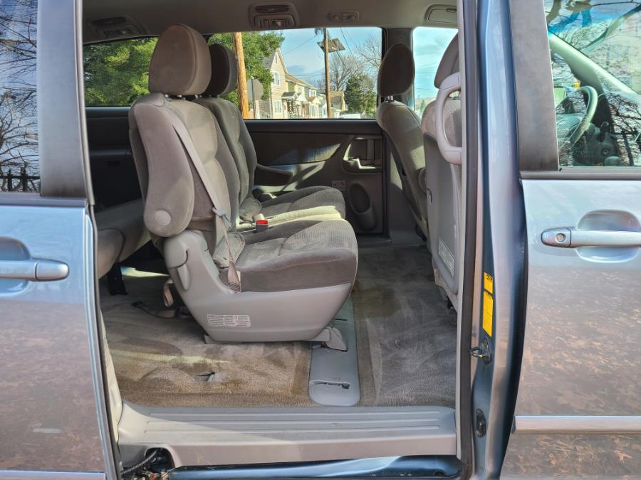 Used Toyota Sienna 5dr 7-Pass Van LE FWD 2010 | Daytona Auto Sales. Little Ferry, New Jersey Used Toyota Sienna 5dr 7-Pass Van LE FWD 2010 | Daytona Auto Sales. Little Ferry, New Jersey
