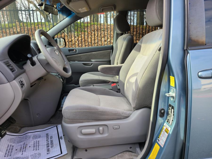 Used Toyota Sienna 5dr 7-Pass Van LE FWD 2010 | Daytona Auto Sales. Little Ferry, New Jersey Used Toyota Sienna 5dr 7-Pass Van LE FWD 2010 | Daytona Auto Sales. Little Ferry, New Jersey