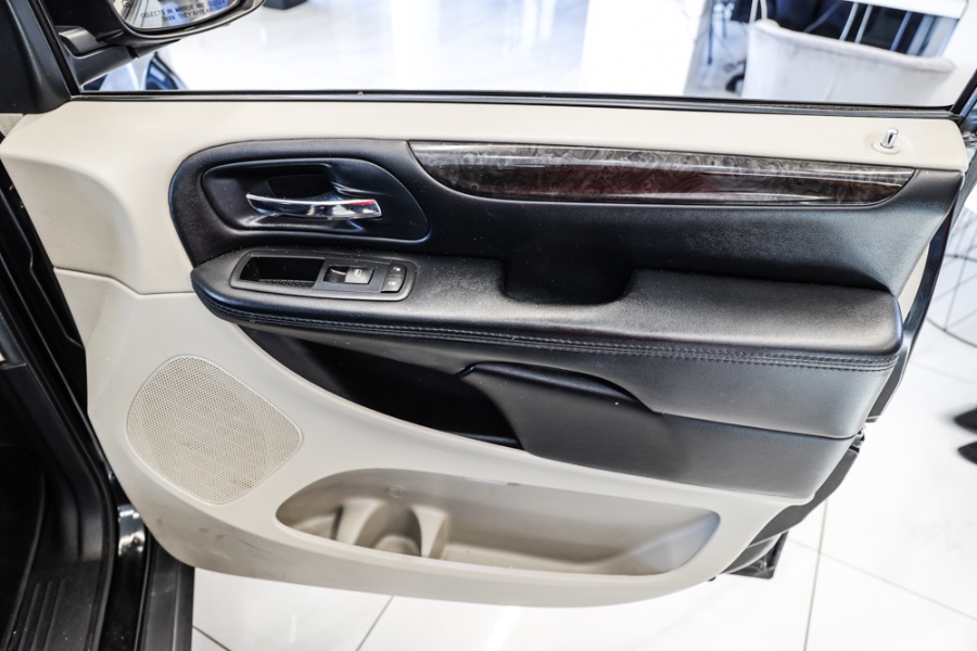Used Dodge Grand Caravan 4dr Wgn SE 2016 | 26 Motors Long Island. ELMONT, New York Used Dodge Grand Caravan 4dr Wgn SE 2016 | 26 Motors Long Island. ELMONT, New York