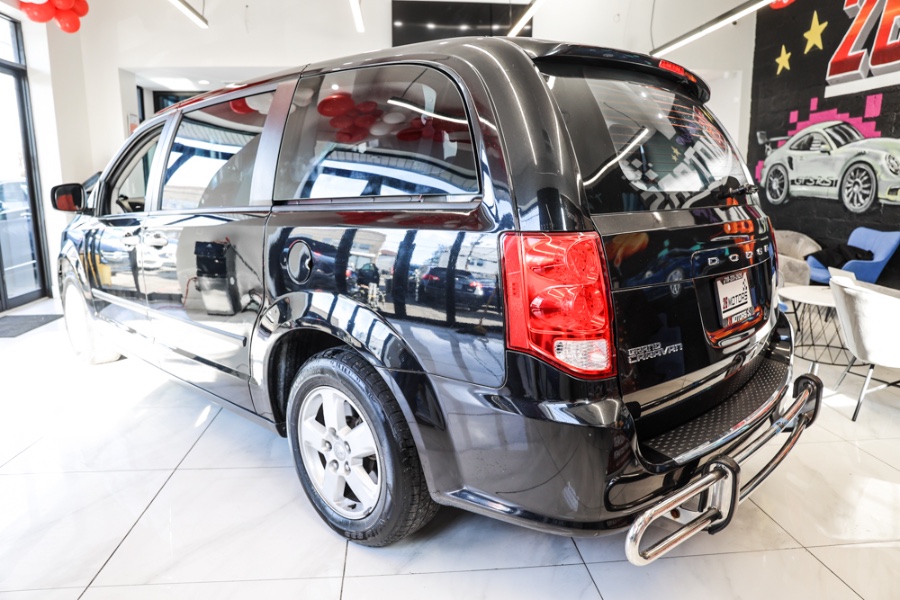 Used Dodge Grand Caravan 4dr Wgn SE 2016 | 26 Motors Long Island. ELMONT, New York Used Dodge Grand Caravan 4dr Wgn SE 2016 | 26 Motors Long Island. ELMONT, New York