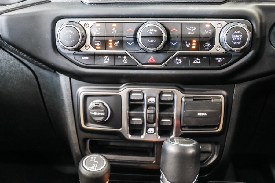 Used Jeep Gladiator Overland 4x4 2020 | 26 Motors Long Island. ELMONT, New York Used Jeep Gladiator Overland 4x4 2020 | 26 Motors Long Island. ELMONT, New York